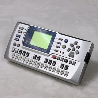 YAMAHA QY100 【梅田店】