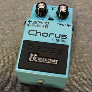 BOSS CE-2W