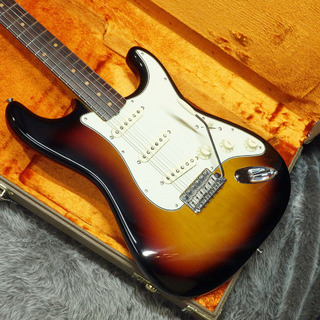 Fender American Vintage II 1961 Stratocaster RW 3-Color Sunburst