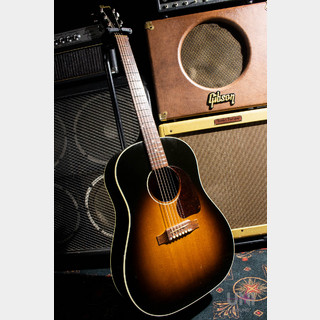 Gibson J-45 w/ Waverly Guitar Tuners / 2004