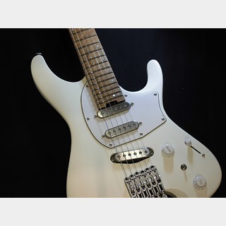 Ibanez ICHI10 Ichika Signature Model / VWM (Vintage White Matte)