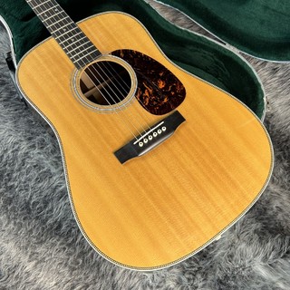 Martin HD-28 2012
