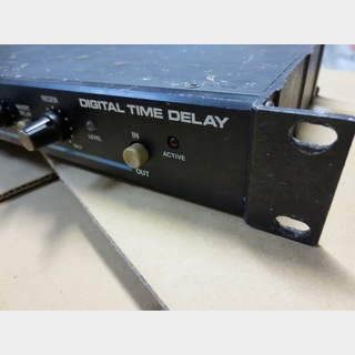 MXR DIGITAL TIME DELAY