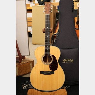 Martin 【Autumn Sale開催中!!】 000-16E 【USED】【生産完了モデル】