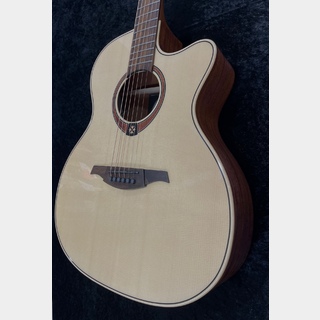 LAG Guitars T-88ACE