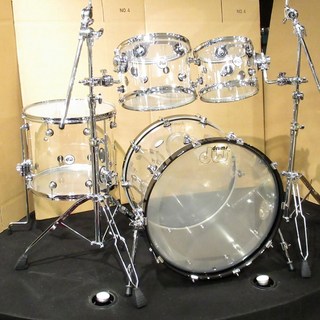 dwDesign Series Acrylic 4pc Drum Kit [BD22，FT16，TT12&10]【店頭展示特価品】