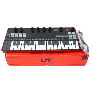 IK Multimedia 【中古】 IK Multimedia UNO Synth Pro Desktop 32マルチタッチ静電容量式キーボード搭載