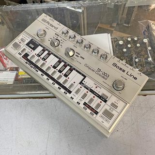 Roland TB-303