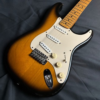 Fender U.S. VINTAGE '57 STRATOCASTER