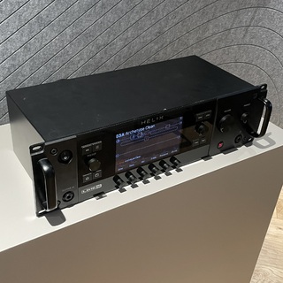 LINE 6 Helix Rack 店頭展示機