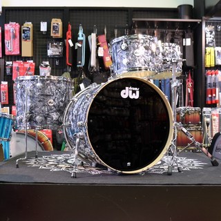 dw Collector's Pure Maple 4pc Drum Kit [BD22，FT16，TT12&10 / Classic Grey Marine FinishPly]