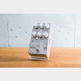 Crazy Tube Circuits、トップ・セラー・モデル“Venus”の日本限定