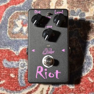 Suhr Riot Black Edition