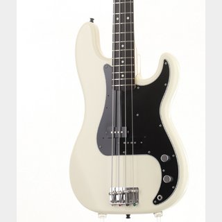 FenderTraditional 70s Precision Bass Arctic White 【池袋店】