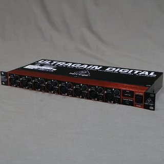 BEHRINGER ADA8200 【御茶ノ水本店】