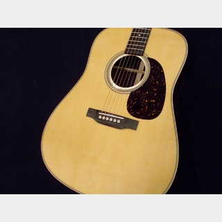 Martin D-28 Standard