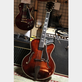 Eastman AR810CE Antique Red