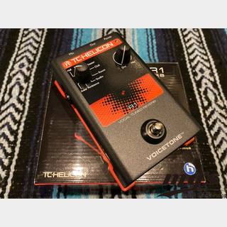 新品同様）TC HELICON VOICETONE R1 ボーカルエフェクタ（TC-Helicon 