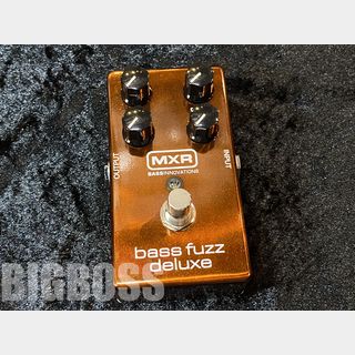 MXRM84 Bass Fuzz Deluxe