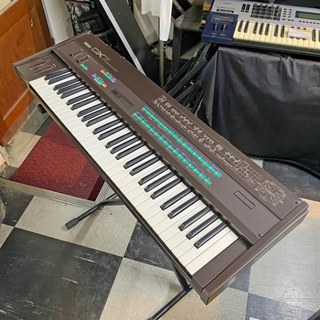 YAMAHA DX7