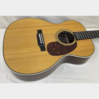 Martin OOO-28EC