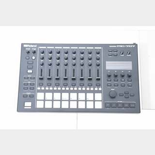 Roland MC-707 GROOVEBOX グルーヴボックス【名古屋栄店】