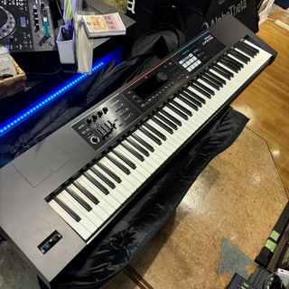 Roland JUNO-DS88(ステージでも楽曲制作でも使える!!)