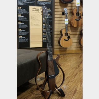 YAMAHA SLG200S / NT