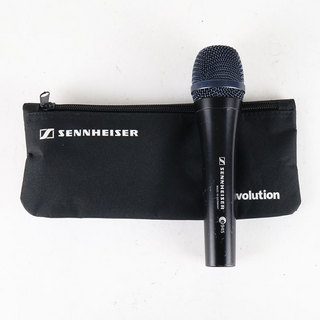 新連載】エンジニアの個性派マイク HARA KOICHI × SENNHEISER Black