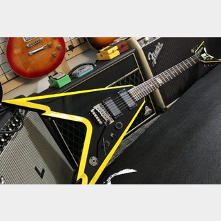 DEAN Razorback V 255 Classic Black with Yellow Bevels 2007