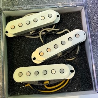 LOLLAR PICKUPS Vintage Blackface Set (Staggered / Parchment)