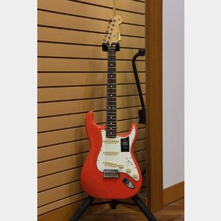 FenderPlayer II Stratocaster Rosewood Fingerboard / Coral Red