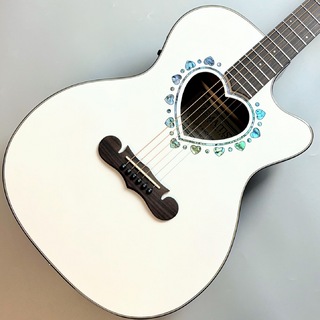 Zemaitisが、エレアコ“CAF-90H”の新色“グロス・ホワイト”と“グロス
