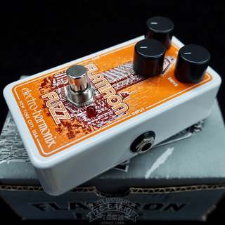 Electro-Harmonix FLATIRON FUZZ