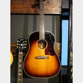Gibson 1957 J-45