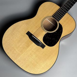 Martin 000-18 standard