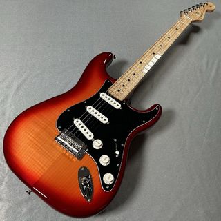 FenderPlayer Series Stratocaster Plus Top