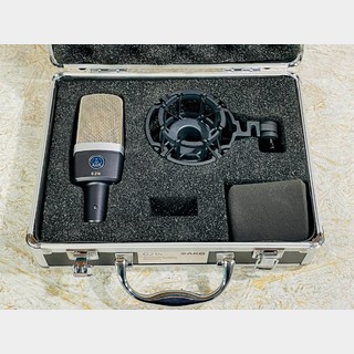 AKG C214