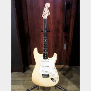 Fender1974 Stratocaster Olympic White/Rose