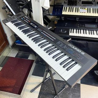 Roland αJUNO-2