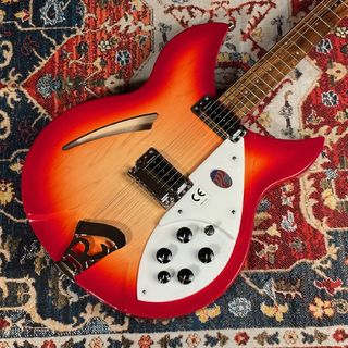 Rickenbacker 330 FG【現物画像】【S/N:2509689】【重量:3.44kg】