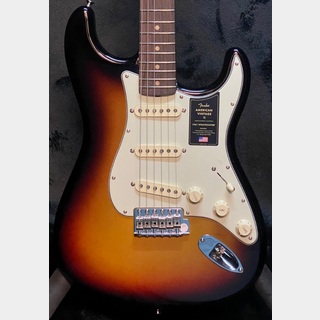 Fender 【夏のボーナスセール!!】American Vintage II 1961 Stratocaster -3 Color Sunburst-【未展示品】