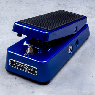 Xotic XW-2 Wah Metallic Blue