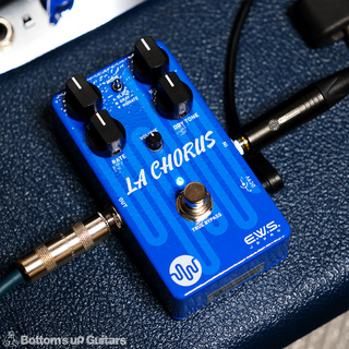 E.W.S.{BUG} LAC-1 (LA Chorus) 新製品【ヴィンテージスタイル アナログコーラスペダル !!】