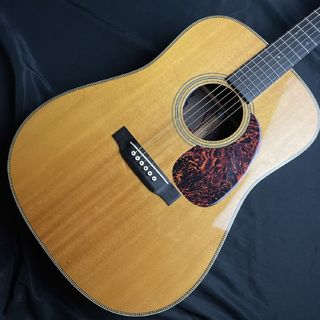 Martin HD28V