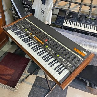 KORG TRIDENT