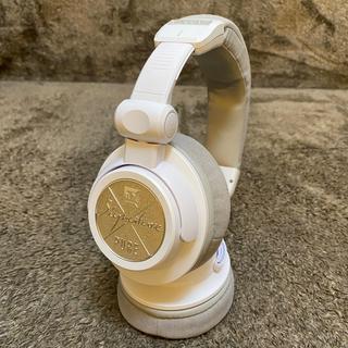 ULTRASONE Signature PURE WHITE 〜密閉型モニターヘッドホンSignature