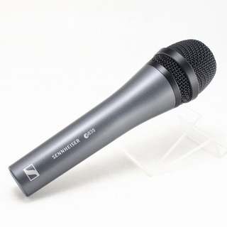 SENNHEISER、コンパクトな双指向性RFコンデンサーマイクMKH 8030を発表
