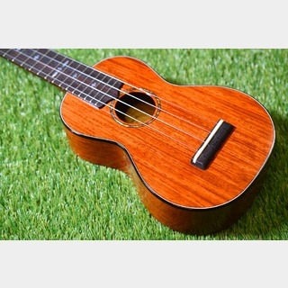 Luna GuitarsMV-6S/cst Soprano