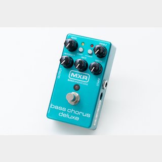 MXR M83 Bass Chorus Deluxe【GIB横浜】